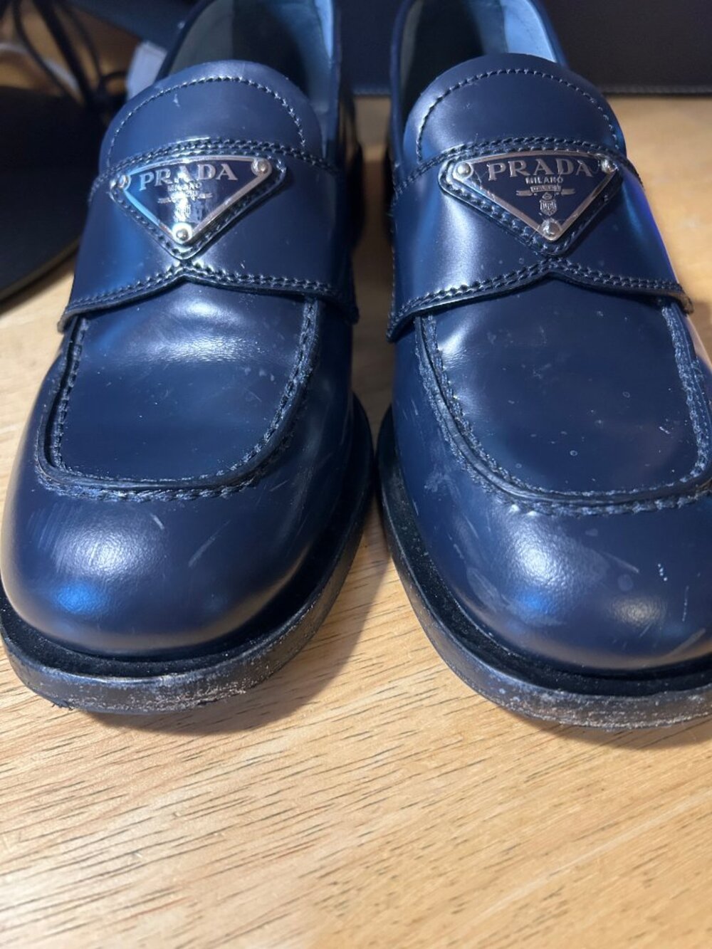 Authentic Womens Prada Dark Navy Blue Brushed Leather Logo Loafers 35.5 US/5.5 - Picture 16 of 16